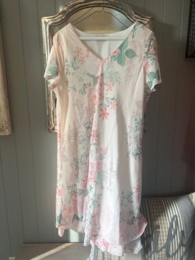 Coldwater Creek Floral V-Neck Short Sleeve Chemise - Pink & Green